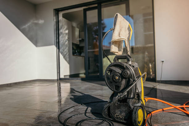 Best Animal Enclosure Cleaning  in East Quogue, NY